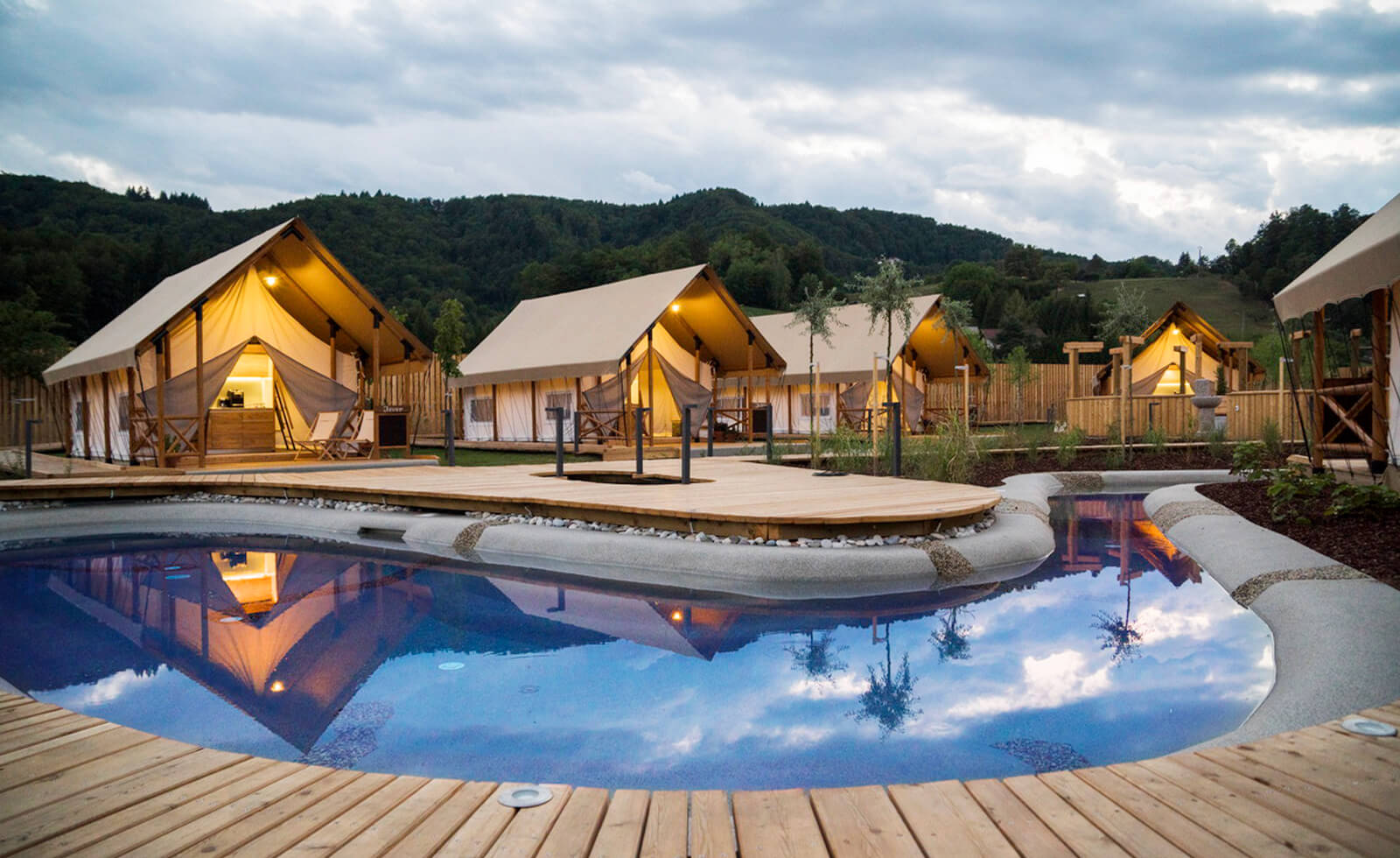 Luxury Safari Tent Glamping - New Hotel Style
