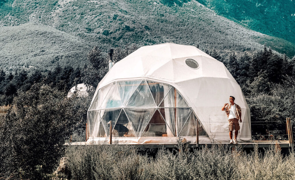 Geodesic Dome Tent Villa Is Designed and Built For Stargazing Resort